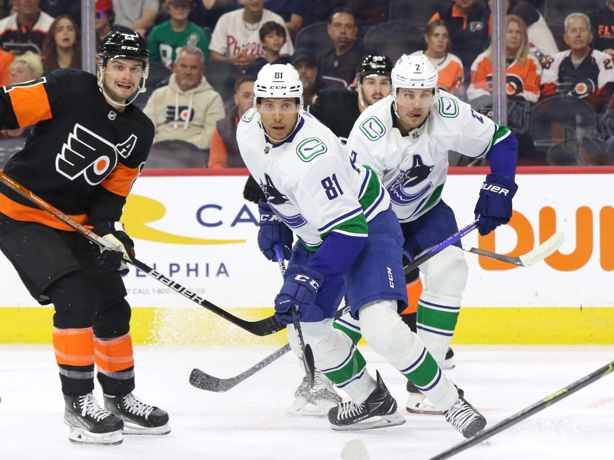 Canucks: Dakota Joshua leaves game with apparent leg injury